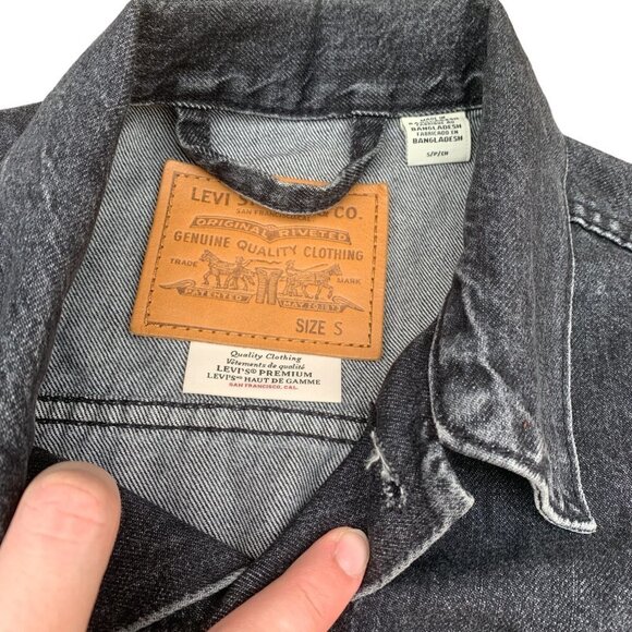 VINTAGE Levi's Trucker Denim Jacket Gray Small - Picture 3 of 7